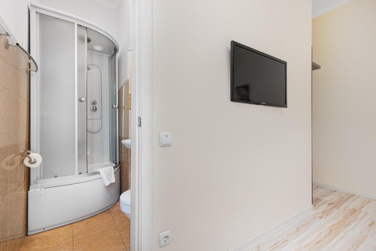 Aparthotel Leonrooms Odessza Kültér fotó