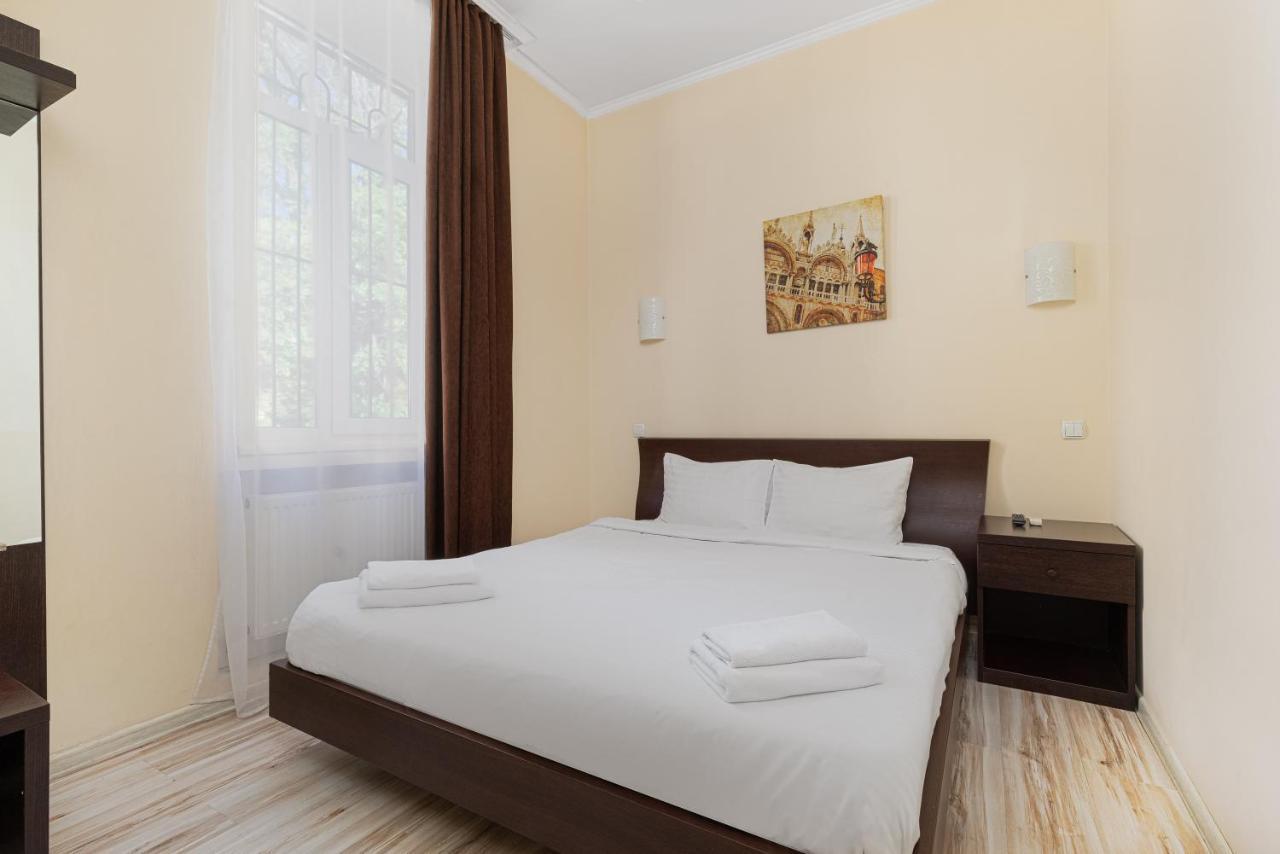 Aparthotel Leonrooms Odessza Kültér fotó